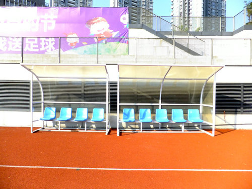 深圳宝安24小时足球场,深圳宝安体育场草皮