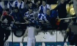 c罗足球场上搞笑瞬间,c罗训练打远角尴尬瞬间