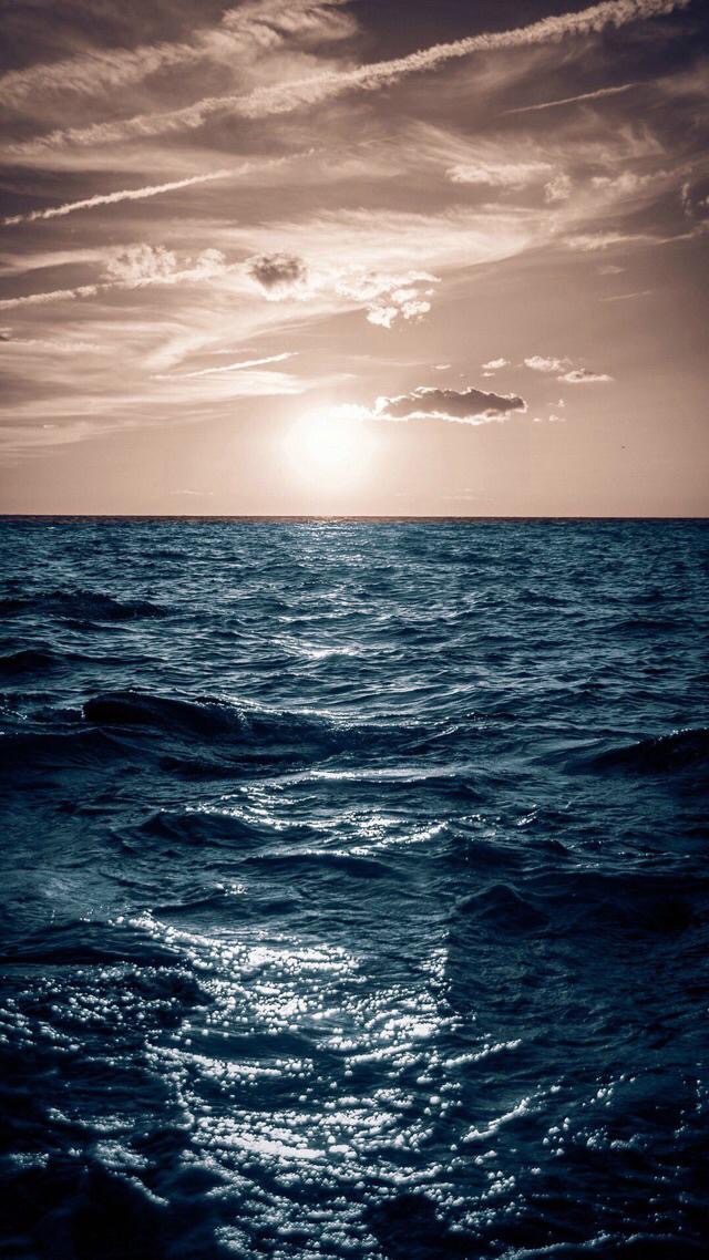 珍藏50张绝美墙纸,花了2000个小时选出十张壁纸