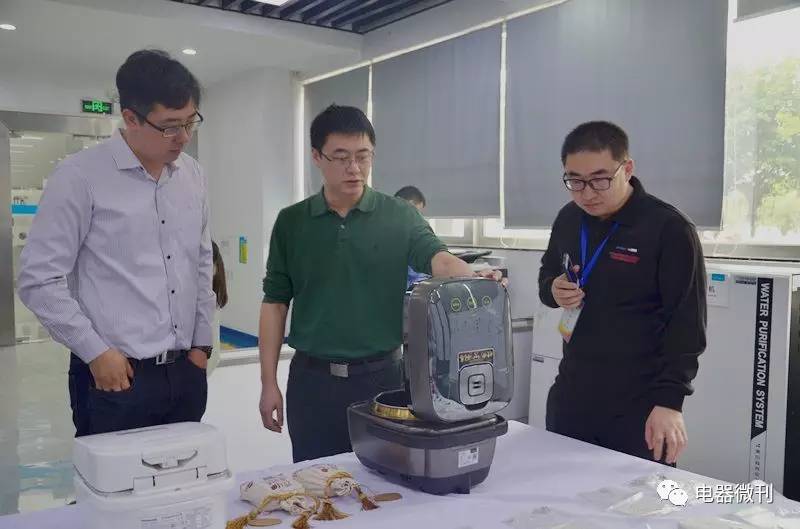 工匠之光｜美的生活电器：尝百米，铸饭煲，匠心还原米饭味道