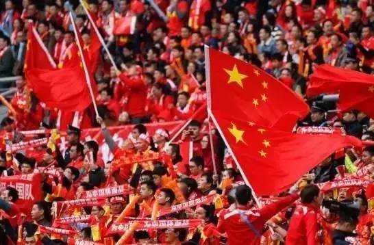 别再说你会玩了，看过他们后，估计你就默默去面壁了……