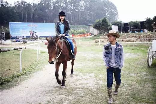 这是一条拯救南宁人春节聚会的微信