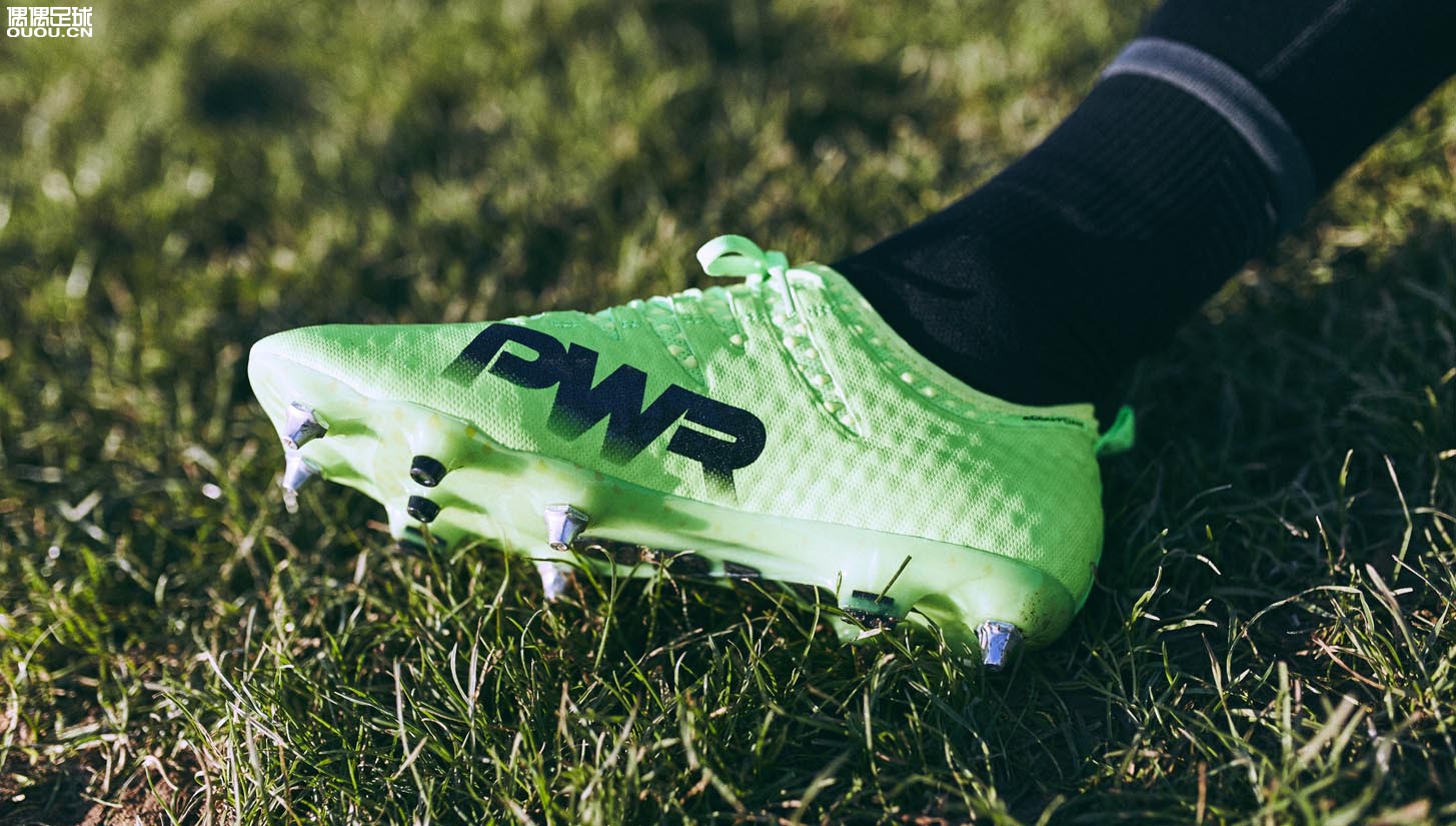 彪马足球鞋evopower1.4,pumaone20.1足球鞋测评