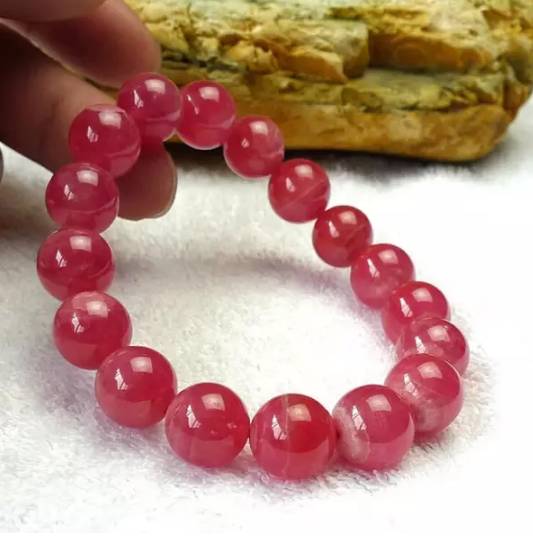 单身汪过年如上刑？戴上“桃花石”立马成双对！,可不止粉晶哦