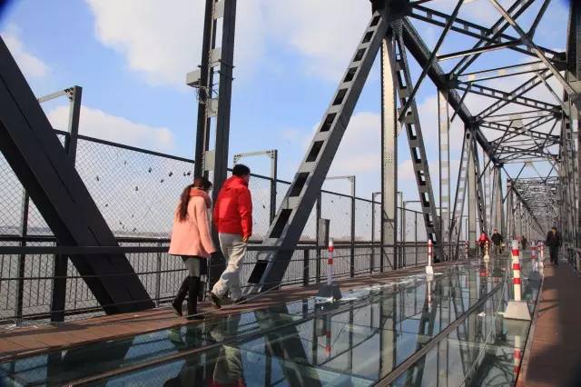 哈尔滨冬天免费玩雪的地方,哈尔滨冰雪旅游春节