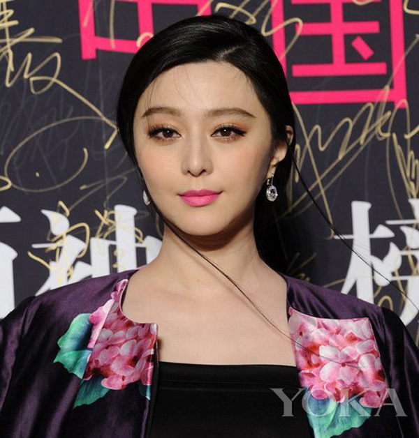 给他一个甜蜜的吻!情人节粉唇怎样不出错?