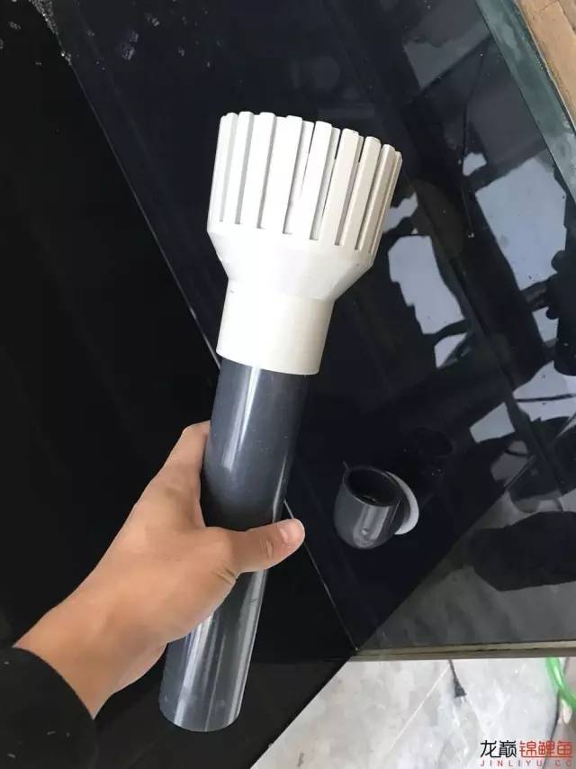 地缸里面漂浮的粉末怎么解决,粘的地缸怎么干得快