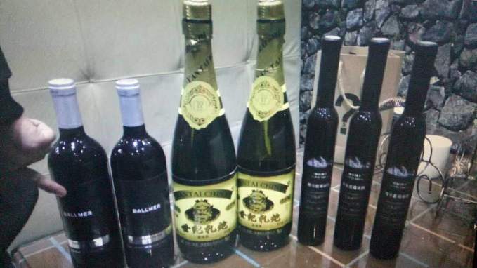 男子约见网友一顿饭花了1万5,男子约女网友吃饭被骗