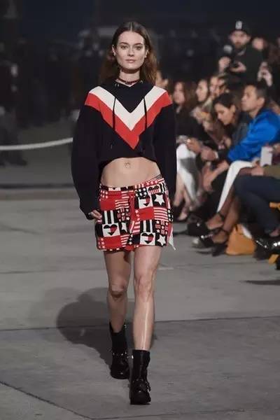 纽约时装周tommyhilfiger大秀,tom时装周完整视频