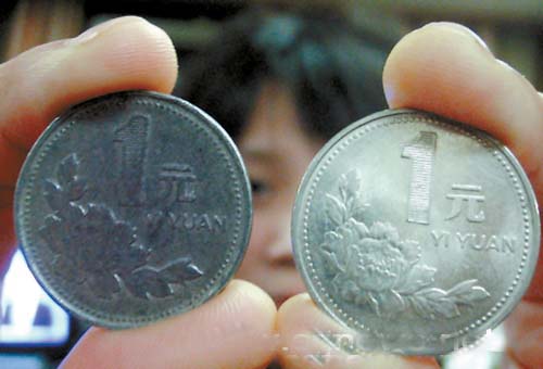 zippo打火机内胆更换方法,zippo内胆拔出来很松动吗