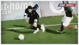 搞笑的足球战术动图,100个笑死人的足球集锦