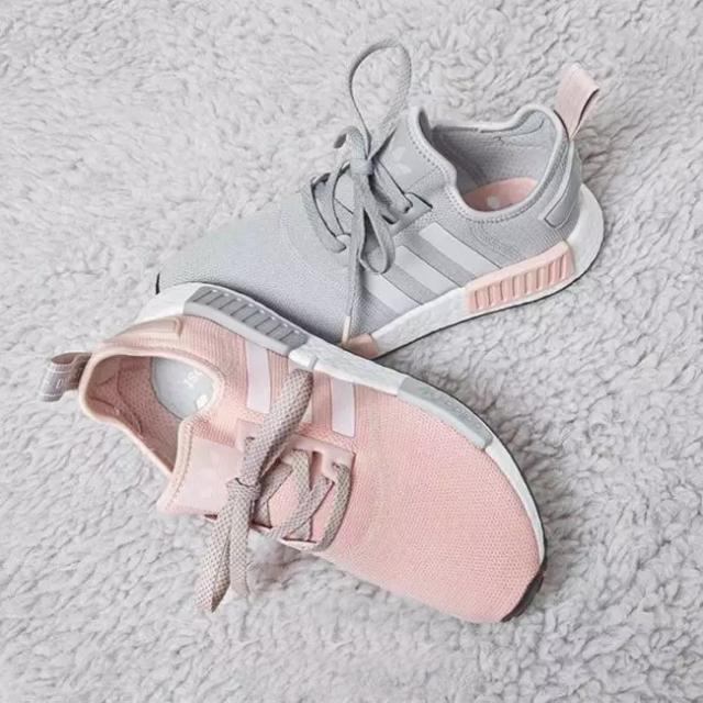 今年运动鞋流行这个色!你还没穿?