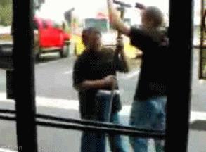 搞搞你就笑：帅哥，都说了稍微短一点