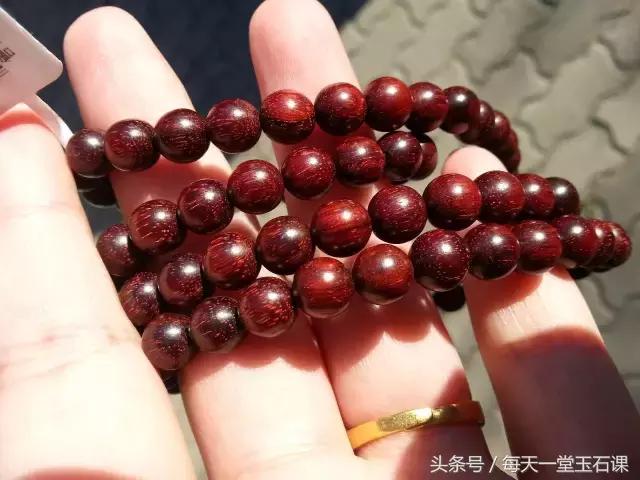 十二星座适合戴什么手串,十二星座手串排行榜