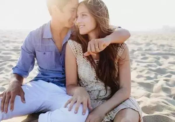 和他玩游戏都当作一场约会,和她玩游戏