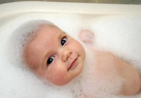 小孩出湿疹最好的解决办法,孩子湿疹更需要被重视