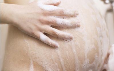 产后不注重调理小心落下月子病,产后做到这几点不容易落月子病