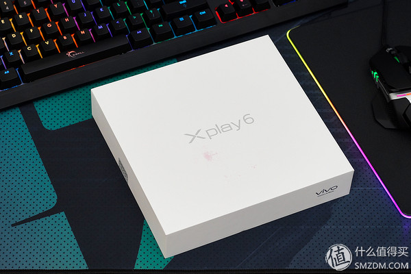 vivoxplay6内外屏是一体的吗,vivoxplay6曲面屏参数