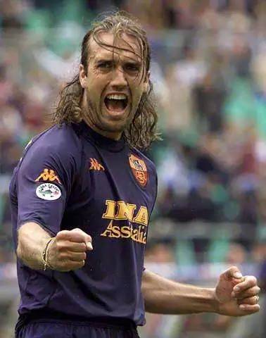 足球场上爱情,爱情足球队