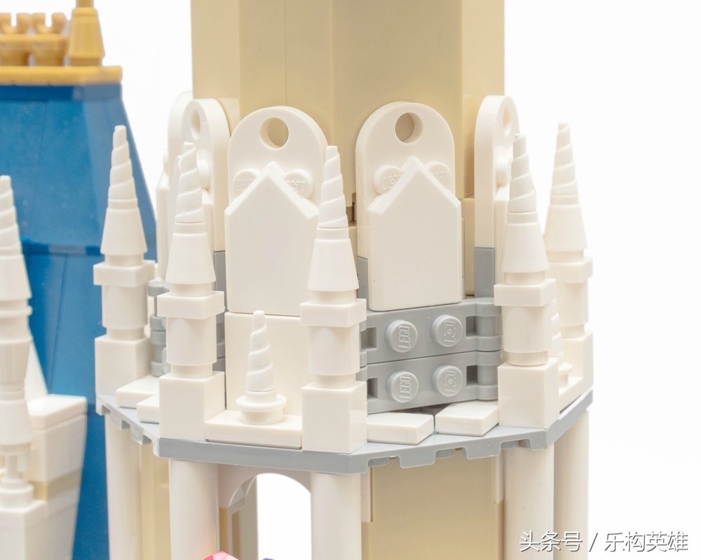 迪士尼乐高城堡对比,乐高新旧迪士尼城堡推荐