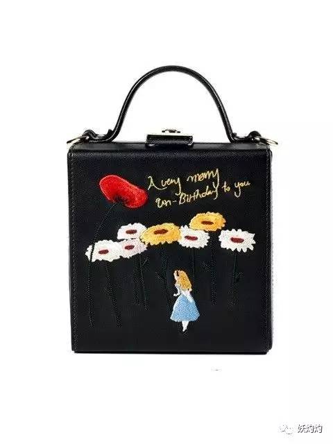 情人节买包包给女朋友,情人节买包子送包视频