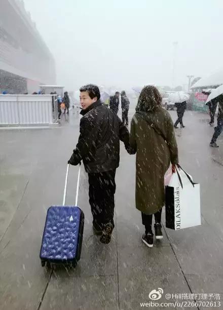 我妈让我带60斤大米去上班？