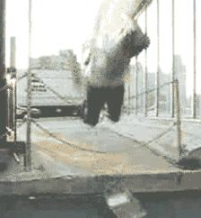 为什么玩滑板老是要摔倒,玩滑板摔倒有多严重