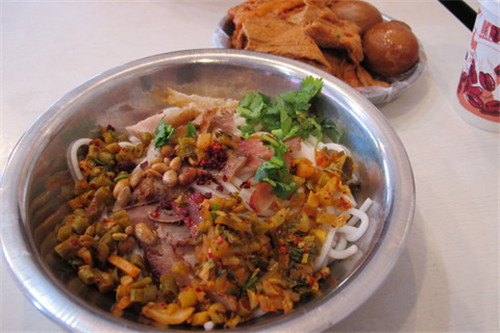 桂林阳朔西街值得吃的,桂林阳朔景区有什么好吃的