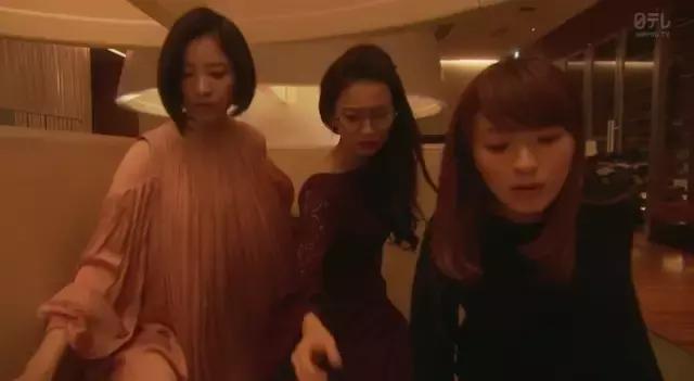 她又会穿又爱做白日梦,我觉得很可爱