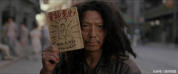 下暴雪怎么清理车上积雪,暴雪天气大棚积雪处理措施