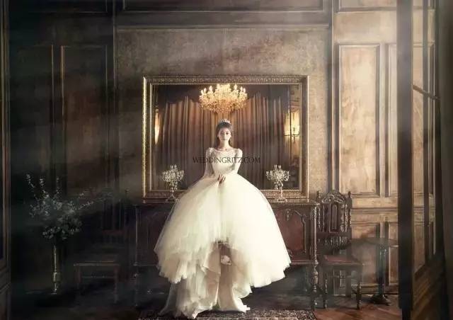 婚纱照夜景闪光灯摄影技巧,室内婚纱复古暖光怎么拍摄