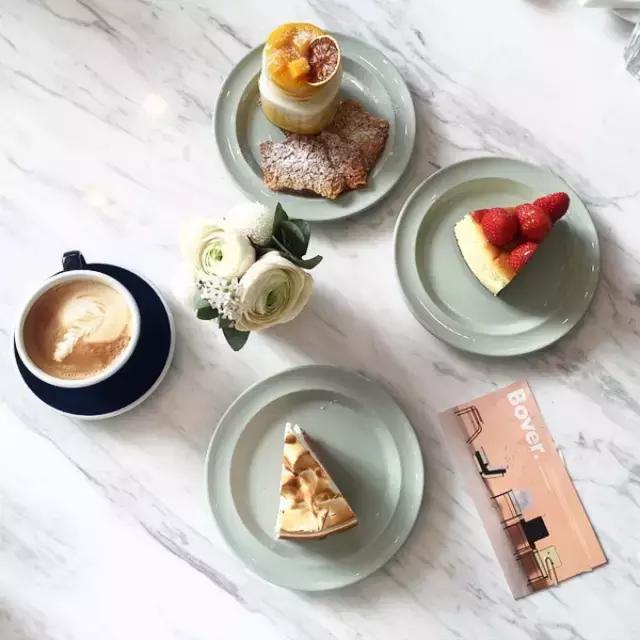 重庆星巴克里也可以有张爱玲？这些星巴克下午茶让你变得优雅