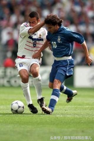 两届世界杯踢丢点球巴乔扼腕痛惜,98年世界杯法国vs意大利点球大战