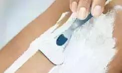 不要轻易的尝试脱毛,脱毛时大家都在做什么