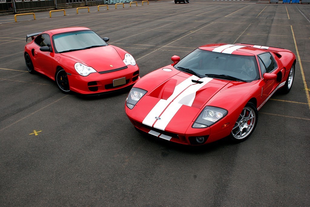 从赛道到街道开车乐趣,福特gtvs保时捷911