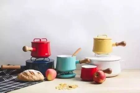 为什么别人拍的食物比你美？秘诀就在于这些高颜值餐具啊！