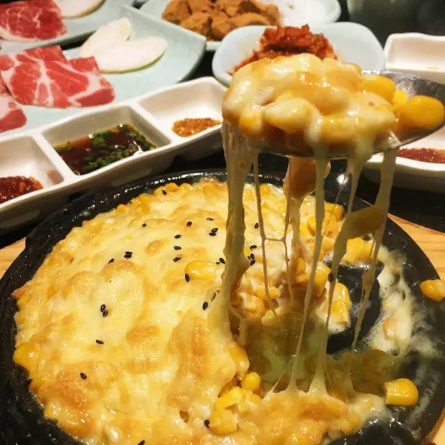 整个魔都已经被ta们攻陷……还不快去拔草秀胖友圈?!