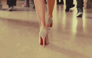 过期的洗发露扔了可惜能干什么用,过期的洗发水可以干嘛用啊