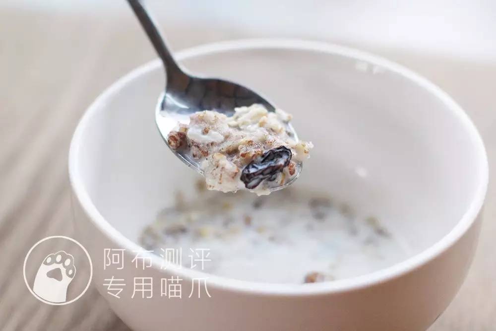 燕麦片每天吃多少才可以减肥呢,什么时候吃燕麦片减肥效果最好
