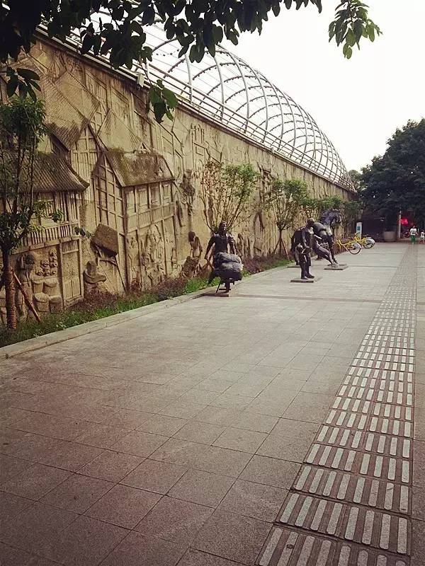 宜宾柏溪城中央健身房私教价格,宜宾最高端的健身房