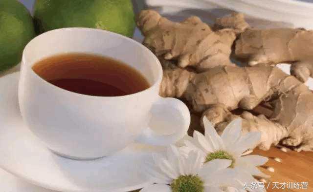 喝了这碗水脸上斑点去无踪！