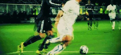 瓒冲潧鍗佸ぇ鎴愬悕缁濇妧,瓒冲潧浼犲杩囦汉闆嗛敠