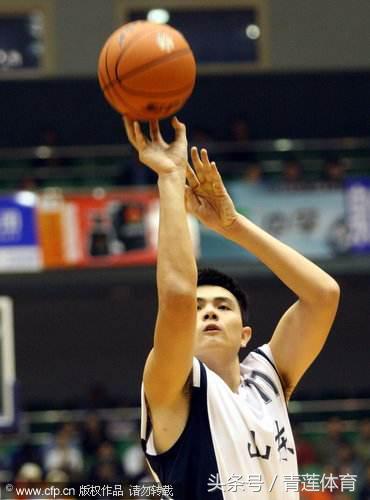 山东原男篮队员曹振华简历,曹振华cba场均数据