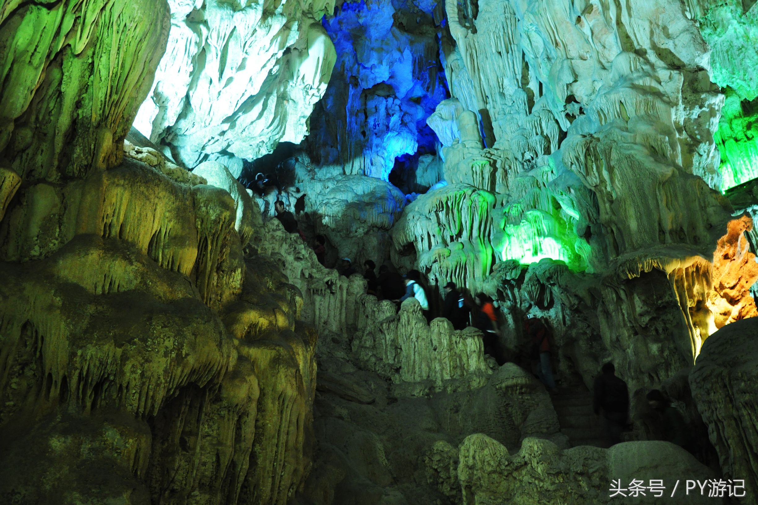 越南下龙湾海上桂林景区,桂林山水和越南下龙湾