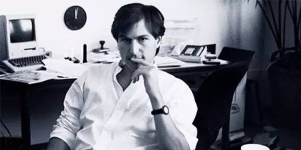 乔布斯手上的精工，当年差点就把瑞士表干掉了