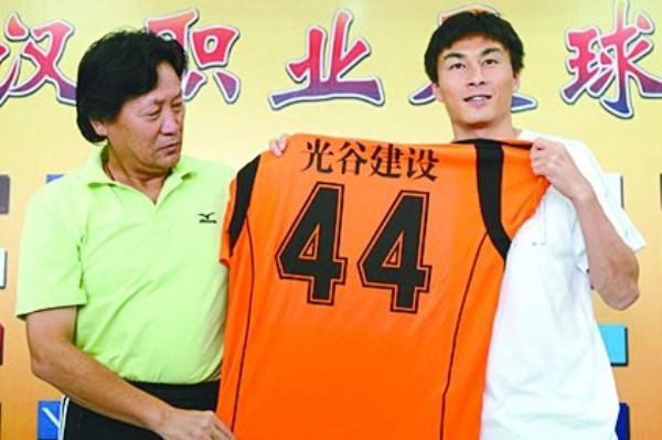 足坛名场面李玮锋,大头李玮锋简历