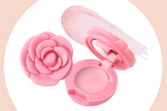 日韩绿茶婊们太犯规，居然用润唇霜做羞涩感发烧妆骗那些小男生