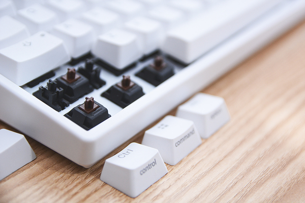 ikbc机械键盘c104黑轴,ikbc跟樱桃机械键盘的区别