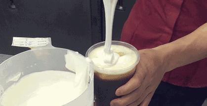 喝奶盖茶的好处,奶盖茶的奶盖能喝吗