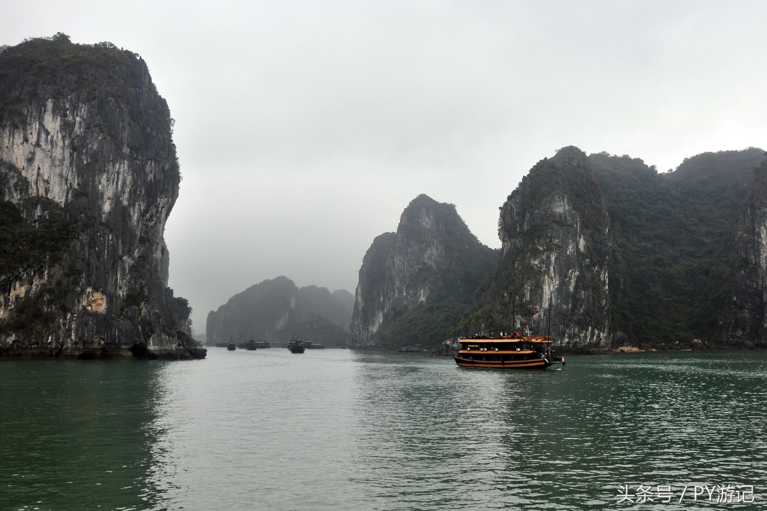 越南下龙湾海上桂林景区,桂林山水和越南下龙湾